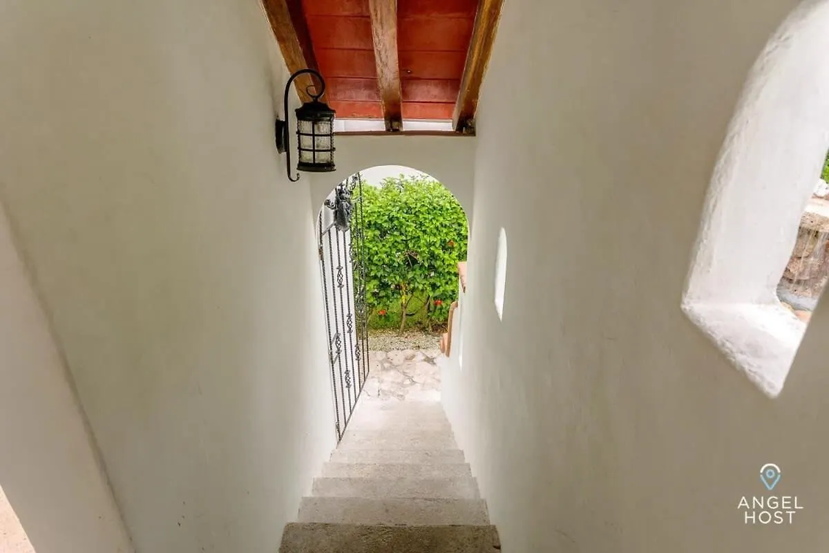 Hacienda-Style Villa With Private Pool Steps To Beach Playa del Carmen 0*,  Meksyk