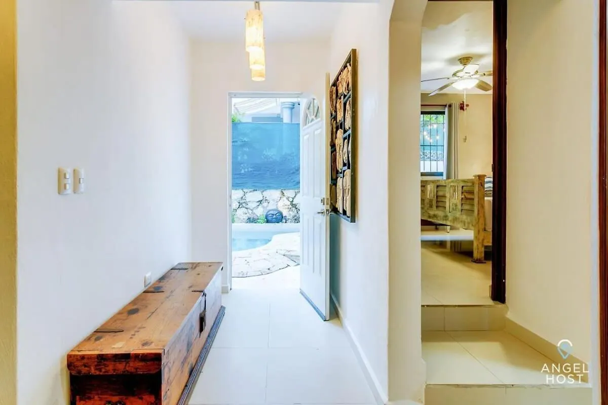 Hacienda-Style Villa With Private Pool Steps To Beach Playa del Carmen